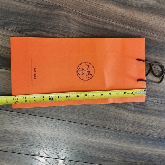 Hermes Iconic paper bag gift bag - Picture 4 of 4